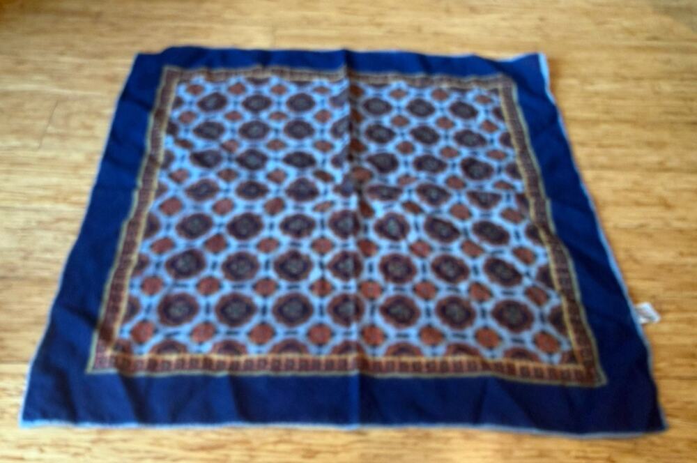 English Village Vintage 100% Virgin Wool Square Scarf Blue Geometric 24 X 26”